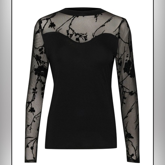 Culture Alfia Black Long Sleeve Dressy Top NWT - Picture 2 of 6